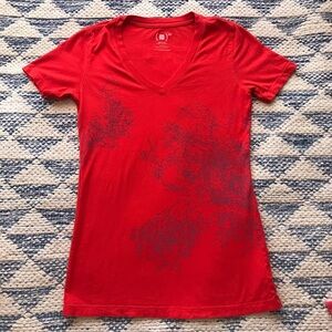 Rare Gap (Red) Cotton V Neck Tee Shirt Vibrant Red & Violet Floral Print